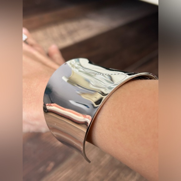 Cuff bracelet Guess & Swarovski Stainless Steel - Picture 15 of 15